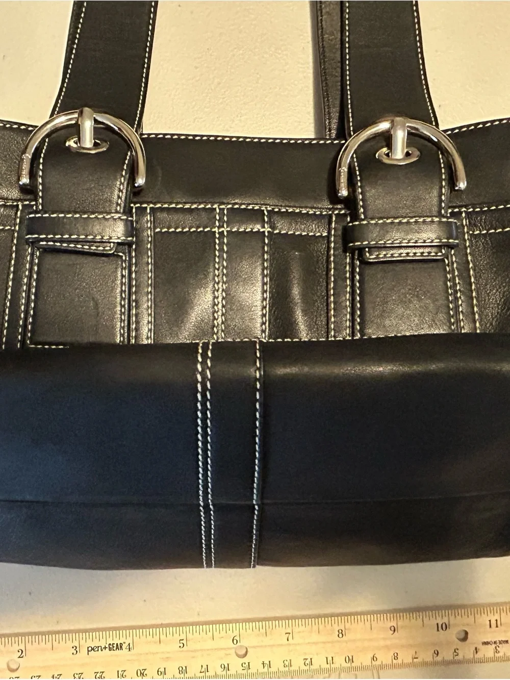 Coach Vintage Classic Black Leather Tote Bag with Contrast Stitching